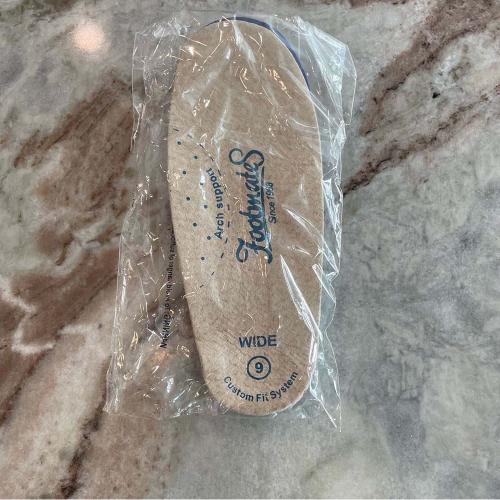 Footmates Insert Arch Support Leather Size 9 WIDE Girls Shoe